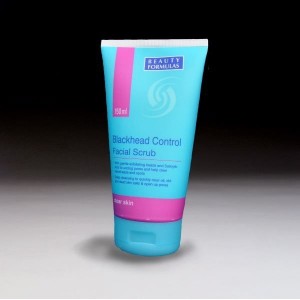 Дълбоко почистващ скраб за лице срещу черни точки- Beauty Formulas